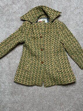 CY Ching Yick Women's Med woven style coat.